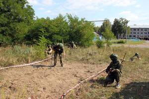 В Клинцах школьники показали навыки обращения с оружием