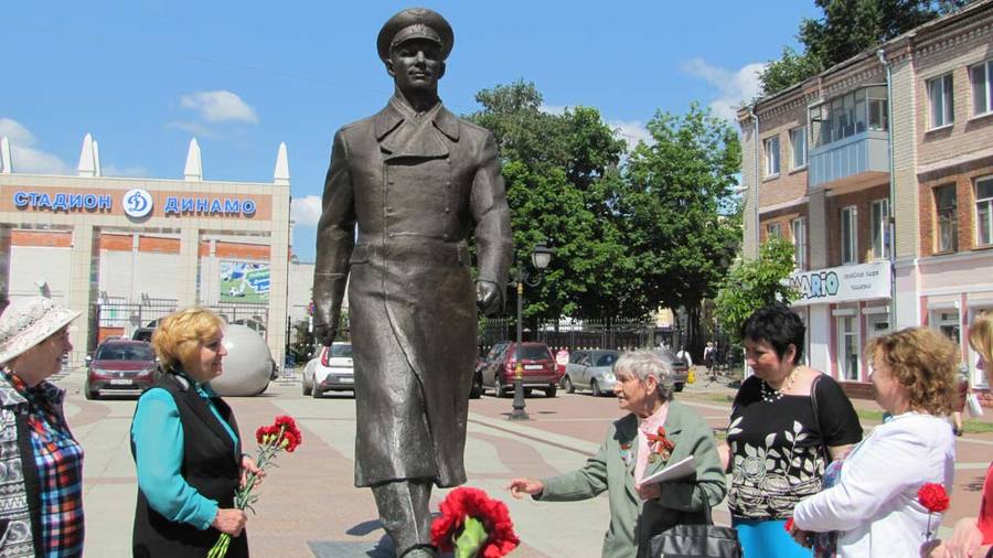 В Брянске отметили годовщину визита в город Юрия Гагарина