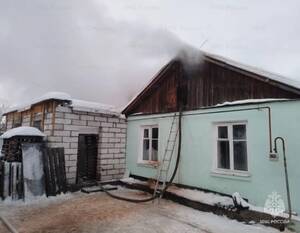 В Брянске загорелся жилой дом по улице Липецкой