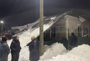 В Брянске на улице Халтурина обрушилась крыша жилого дома