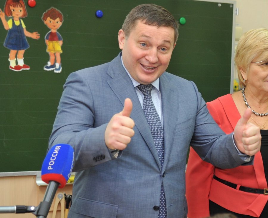 Экс-брянский политик Бочаров запретил продавать детям вейпы 