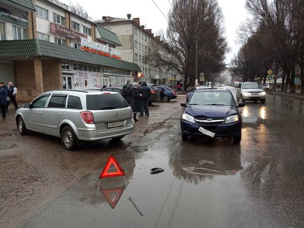 В Брянске ищут свидетелей ДТП на Почтовой