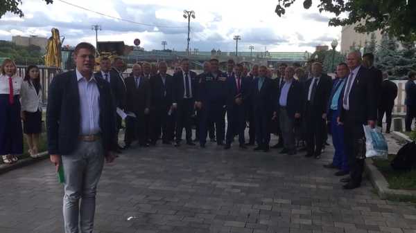 Руководители штабов юнармейцев поздравили Брянскую область