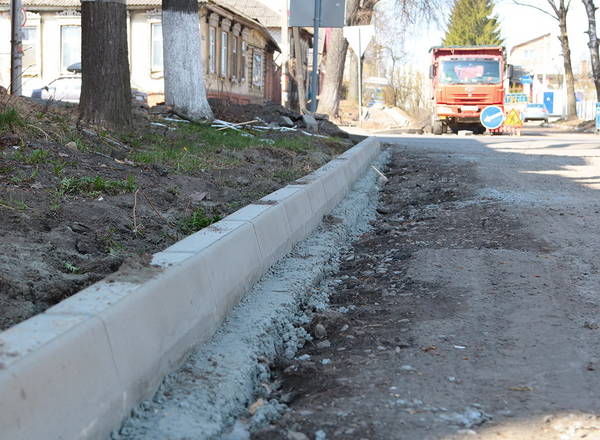 В Брянске ремонтируют улицу Пионерскую