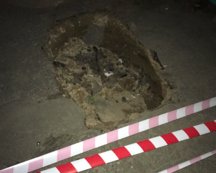 В Брянске жители улицы Бузинова боятся уйти под землю