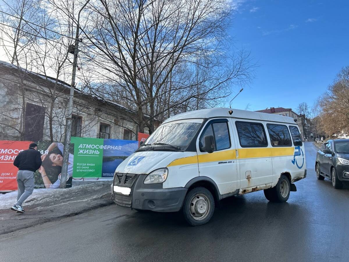 В Брянске столкнулись такси для инвалидов и легковушка | 26.02.2024 |  Брянск - БезФормата