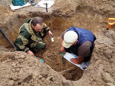 В Дубровском районе поисковики нашли останки бойца Красной армии