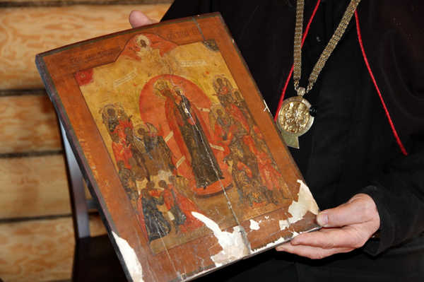 В Злынковском районе похитили две старообрядческие иконы