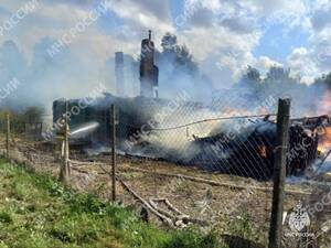 Пожар уничтожил жилой дом в Выгоничском районе