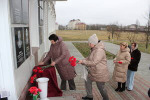 В Суземке увековечили память погибших земляков