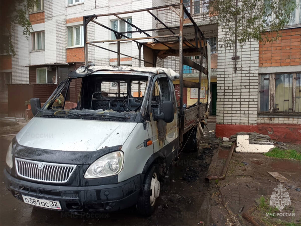 В Брянске на Окружной сгорел мини-грузовик | 30.05.2024 | Брянск -  БезФормата