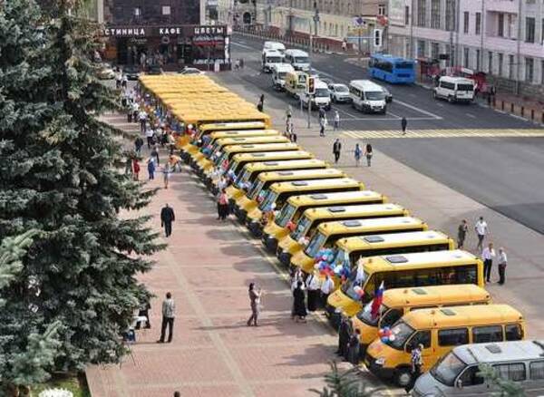 В Брянской области школьные автобусы пустят к 815 населенным пунктам
