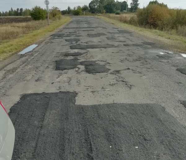Брянцев развеселил ремонт дороги к селу Новые Ивайтенки